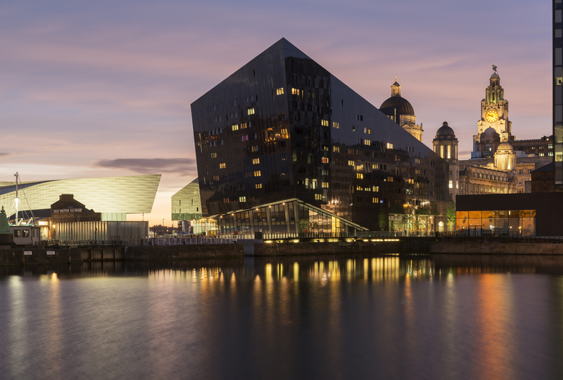 Liverpool, Pier Head, Mann Island, architecture